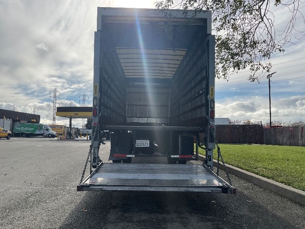 Medium Duty Box Truck-Light and Medium Duty Trucks-Freightliner-2019-M2-West Sacramento-CA-341,693\n\t\tmiles-$ 24,500 - Image 9