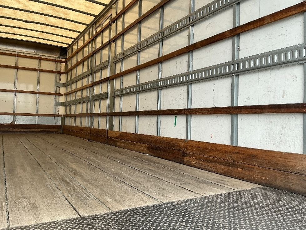Medium Duty Box Truck-Light and Medium Duty Trucks-Freightliner-2019-M2-West Sacramento-CA-390,939\n\t\tmiles-$ 23,500 - Image 12