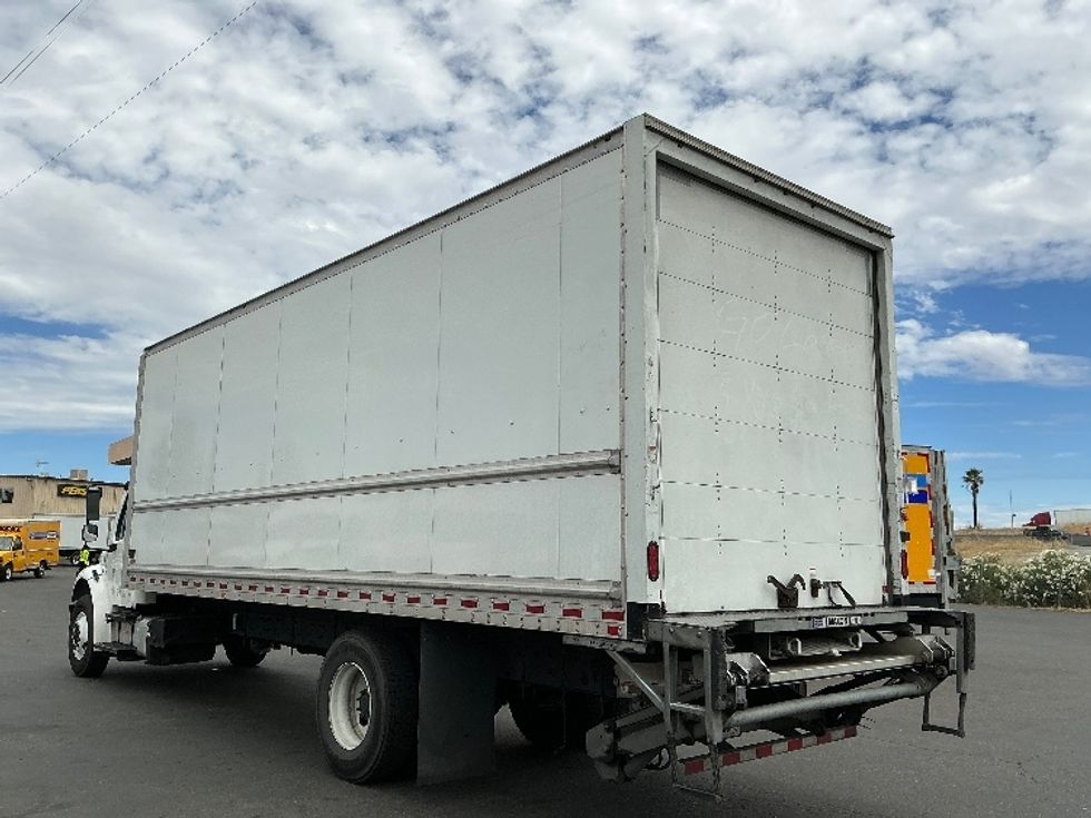 Medium Duty Box Truck-Light and Medium Duty Trucks-Freightliner-2019-M2-West Sacramento-CA-390,939\n\t\tmiles-$ 23,500 - Image 6