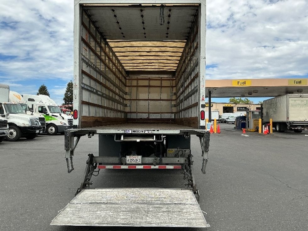 Medium Duty Box Truck-Light and Medium Duty Trucks-Freightliner-2019-M2-West Sacramento-CA-390,939\n\t\tmiles-$ 23,500 - Image 9