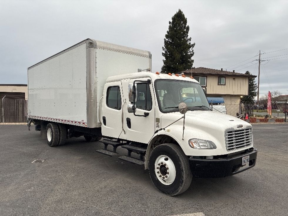 Medium Duty Box Truck-Light and Medium Duty Trucks-Freightliner-2019-M2-West Sacramento-CA-68,372\n\t\tmiles-$ 70,000 - Image 1