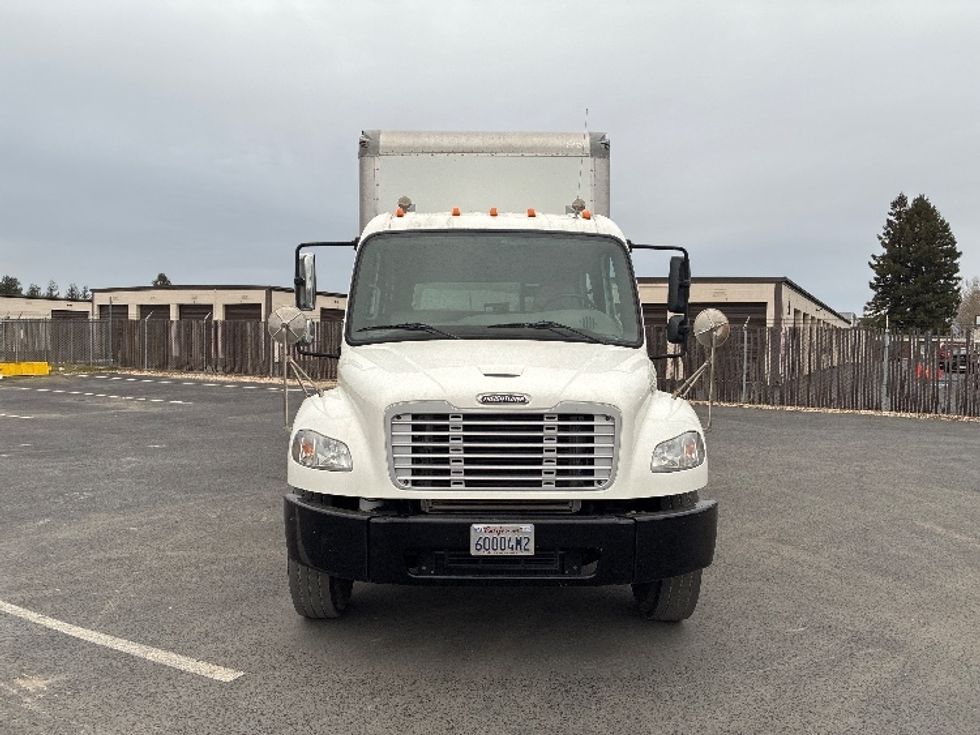 Medium Duty Box Truck-Light and Medium Duty Trucks-Freightliner-2019-M2-West Sacramento-CA-68,372\n\t\tmiles-$ 70,000 - Image 2