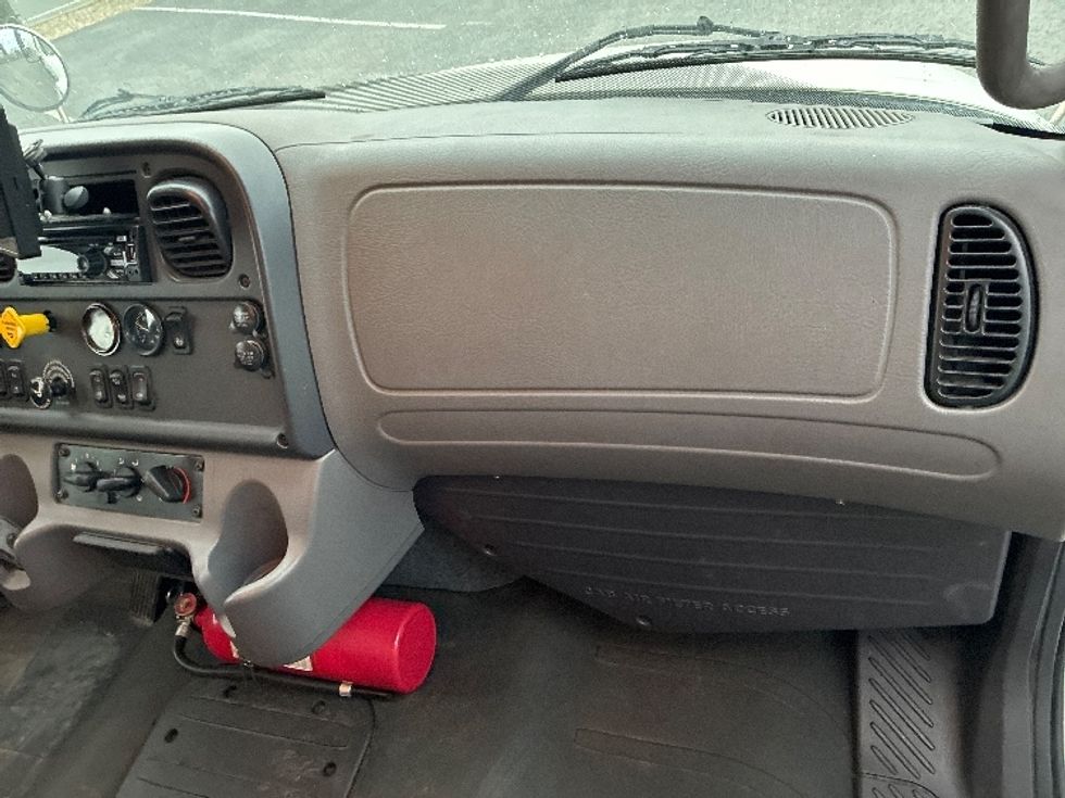 Medium Duty Box Truck-Light and Medium Duty Trucks-Freightliner-2019-M2-West Sacramento-CA-68,372\n\t\tmiles-$ 70,000 - Image 21