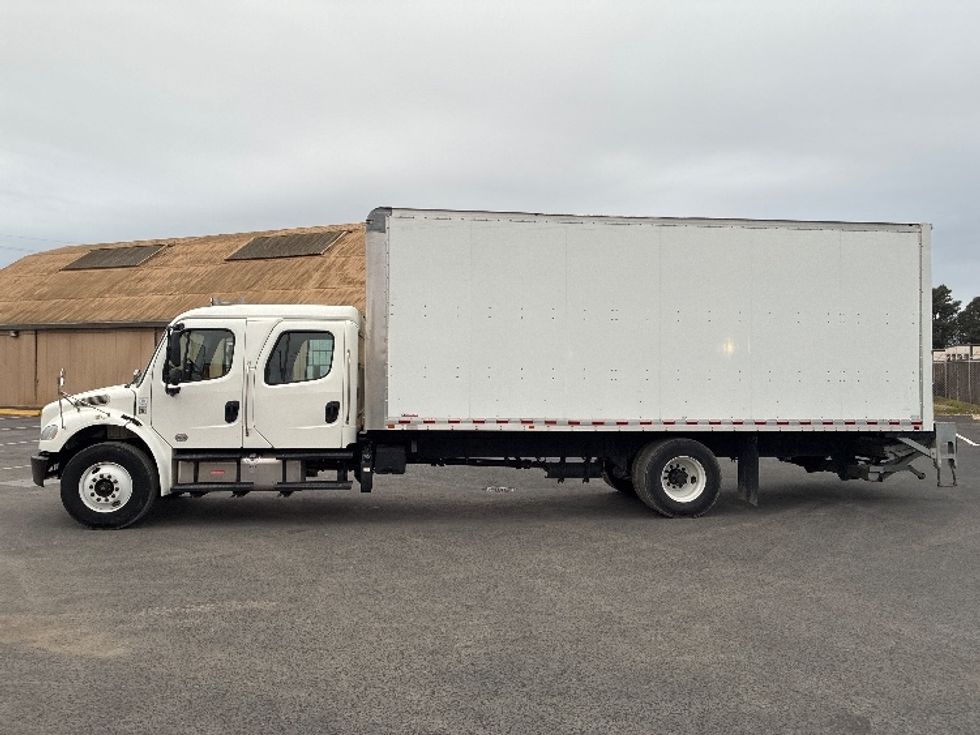 Medium Duty Box Truck-Light and Medium Duty Trucks-Freightliner-2019-M2-West Sacramento-CA-68,372\n\t\tmiles-$ 70,000 - Image 4