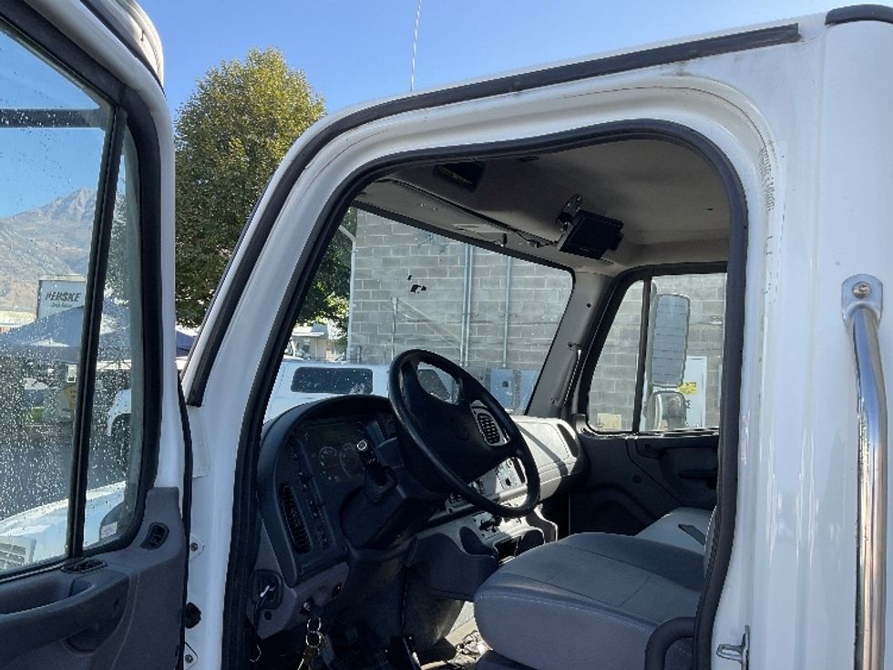 Medium Duty Box Truck-Light and Medium Duty Trucks-Freightliner-2019-M2-West Valley City-UT-107,687\n\t\tmiles-$ 60,750 - Image 16