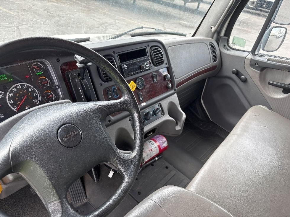 Medium Duty Box Truck-Light and Medium Duty Trucks-Freightliner-2019-M2-West Valley City-UT-110,023\n\t\tmiles-$ 56,250 - Image 17