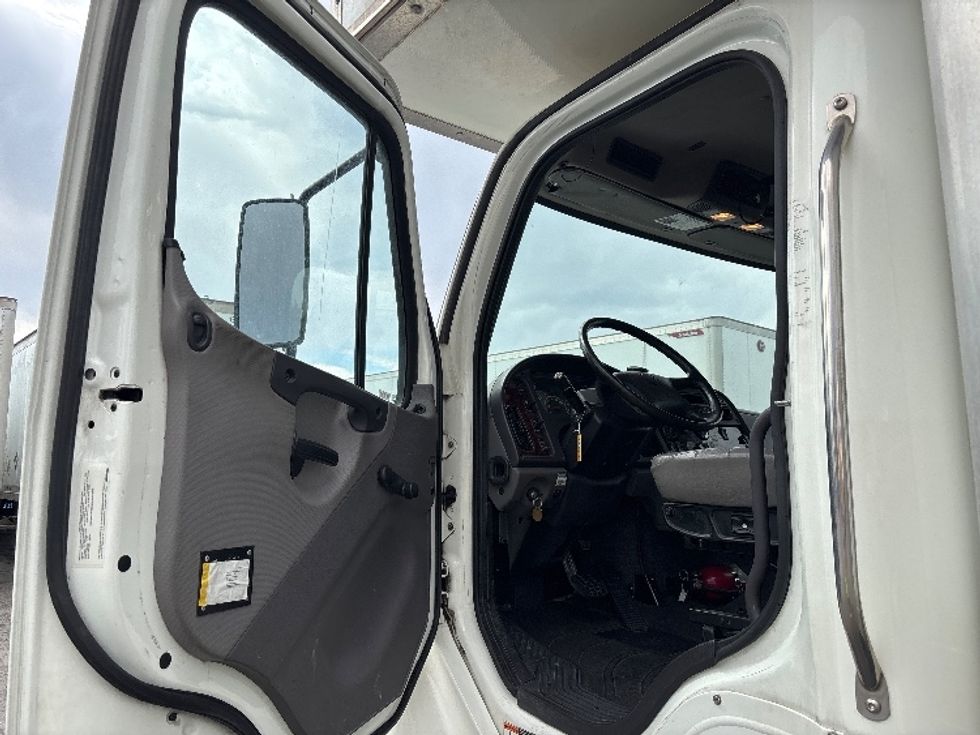 Medium Duty Box Truck-Light and Medium Duty Trucks-Freightliner-2019-M2-West Valley City-UT-110,023\n\t\tmiles-$ 56,250 - Image 16
