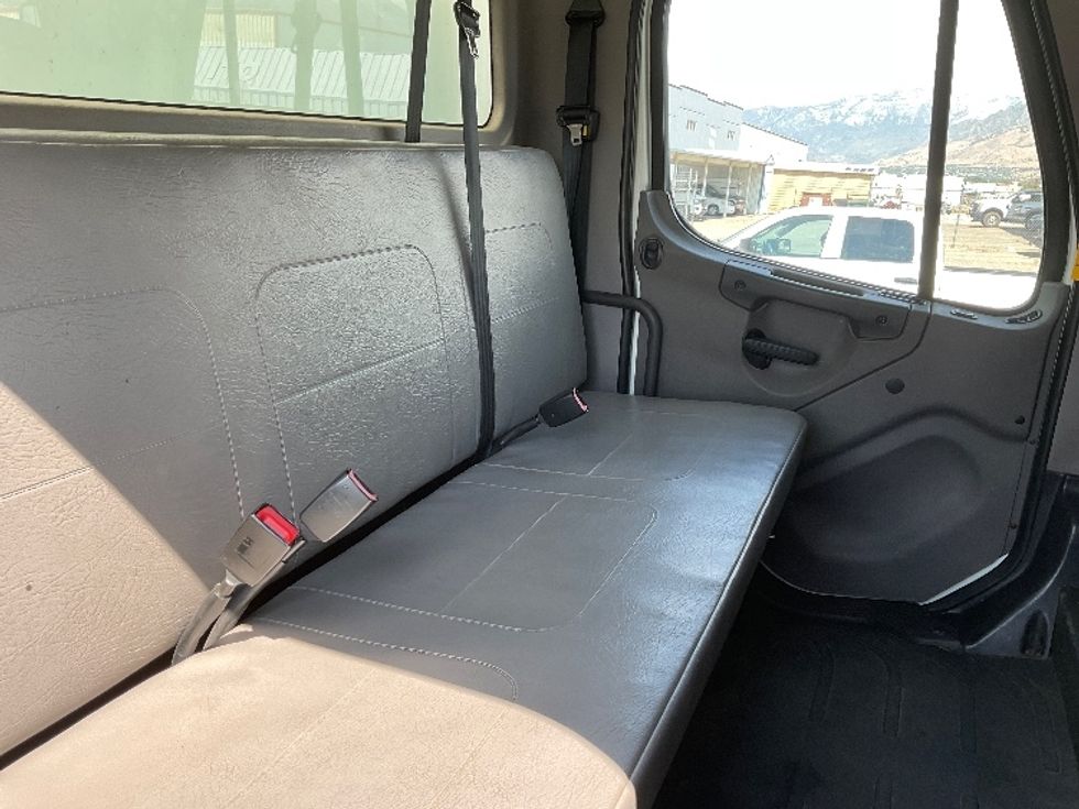 Medium Duty Box Truck-Light and Medium Duty Trucks-Freightliner-2019-M2-West Valley City-UT-78,052\n\t\tmiles-$ 69,500 - Image 23