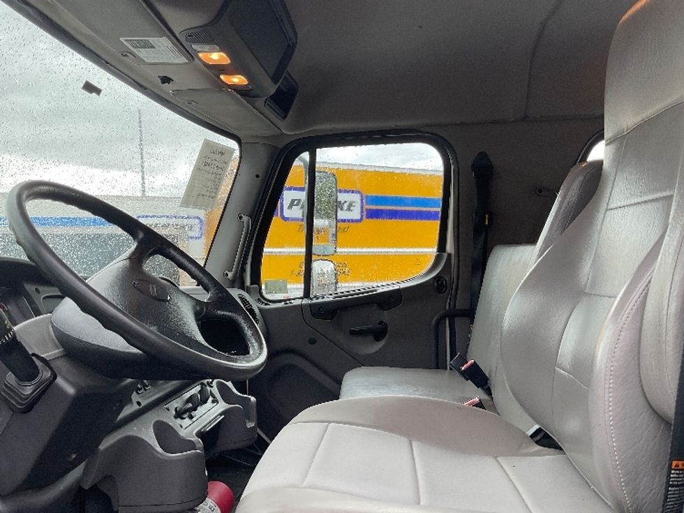 Medium Duty Box Truck-Light and Medium Duty Trucks-Freightliner-2019-M2-West Valley City-UT-78,184\n\t\tmiles-$ 69,500 - Image 19