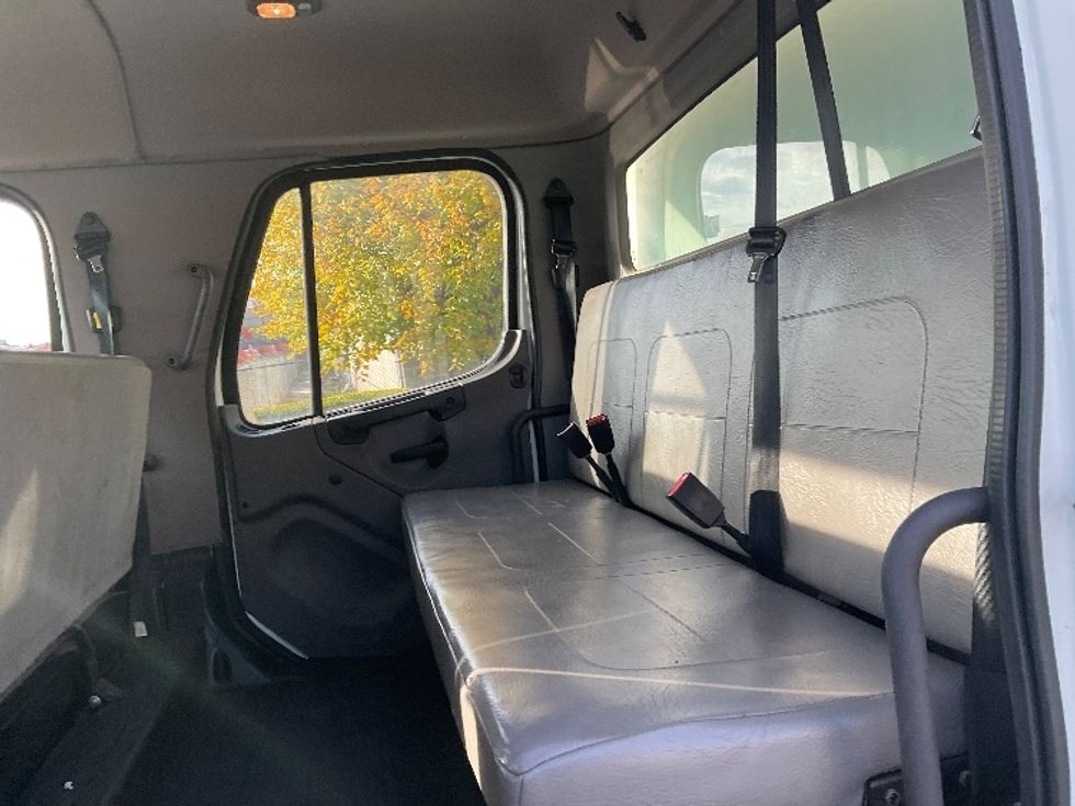 Medium Duty Box Truck-Light and Medium Duty Trucks-Freightliner-2019-M2-West Valley City-UT-83,746\n\t\tmiles-$ 69,000 - Image 26