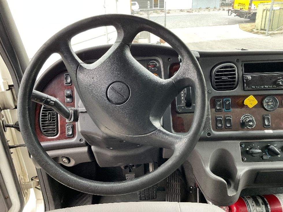 Medium Duty Box Truck-Light and Medium Duty Trucks-Freightliner-2019-M2-West Valley City-UT-98,817\n\t\tmiles-$ 50,000 - Image 17