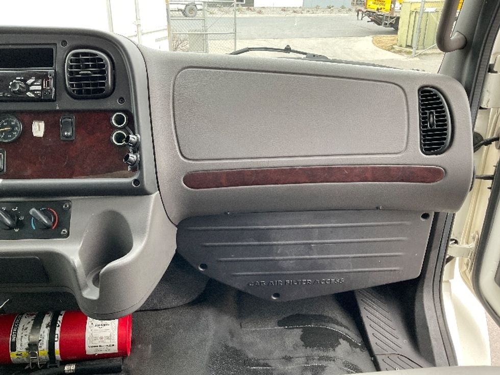 Medium Duty Box Truck-Light and Medium Duty Trucks-Freightliner-2019-M2-West Valley City-UT-98,817\n\t\tmiles-$ 50,000 - Image 20