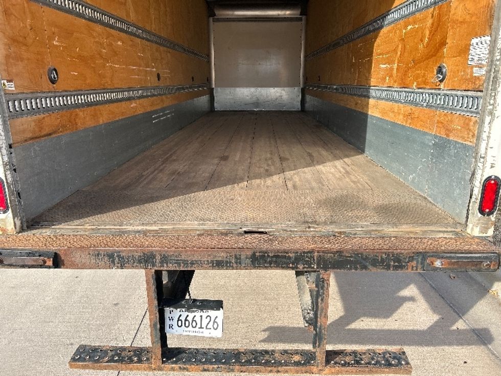 Medium Duty Box Truck-Light and Medium Duty Trucks-Freightliner-2019-M2-Wichita-KS-116,202\n\t\tmiles-$ 52,500 - Image 9