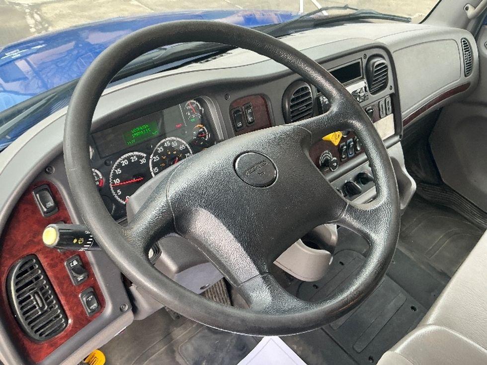 Medium Duty Box Truck-Light and Medium Duty Trucks-Freightliner-2019-M2-Wilkes Barre-PA-109,867\n\t\tmiles-$ 44,750 - Image 17