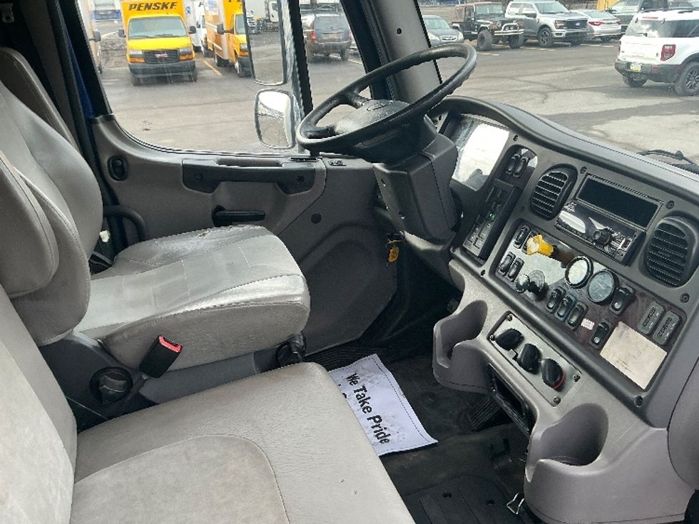 Medium Duty Box Truck-Light and Medium Duty Trucks-Freightliner-2019-M2-Wilkes Barre-PA-109,867\n\t\tmiles-$ 44,750 - Image 22
