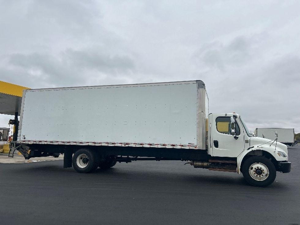 Medium Duty Box Truck-Light and Medium Duty Trucks-Freightliner-2019-M2-Windsor-WI-72,908\n\t\tmiles-$ 62,250 - Image 15