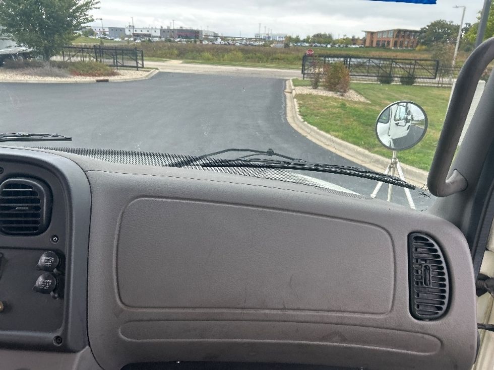 Medium Duty Box Truck-Light and Medium Duty Trucks-Freightliner-2019-M2-Windsor-WI-72,908\n\t\tmiles-$ 62,250 - Image 21