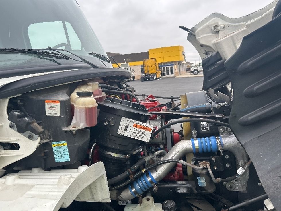Medium Duty Box Truck-Light and Medium Duty Trucks-Freightliner-2019-M2-Windsor-WI-72,908\n\t\tmiles-$ 62,250 - Image 23