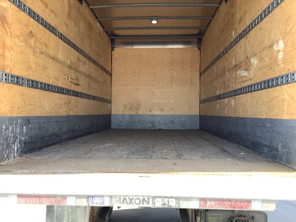 Medium Duty Box Truck-Light and Medium Duty Trucks-Freightliner-2019-M2-Winnipeg-MB-133,578\n\t\tkm-$ 69,500 - Image 10