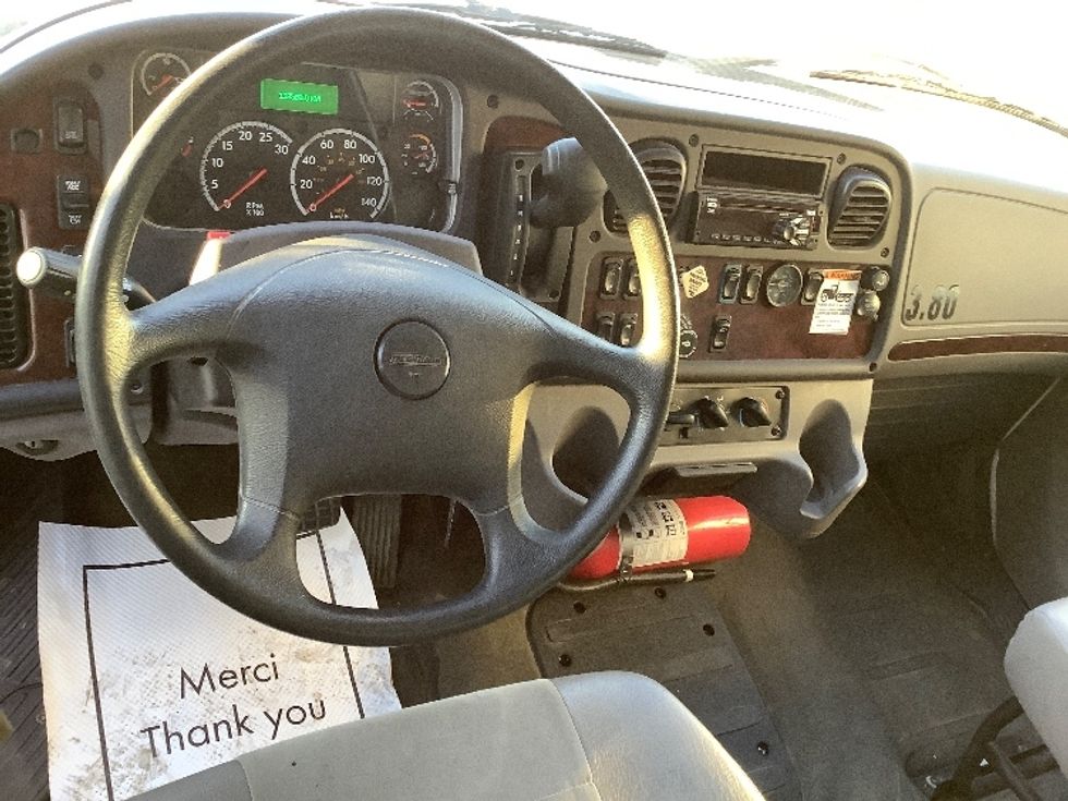 Medium Duty Box Truck-Light and Medium Duty Trucks-Freightliner-2019-M2-Winnipeg-MB-133,578\n\t\tkm-$ 69,500 - Image 18