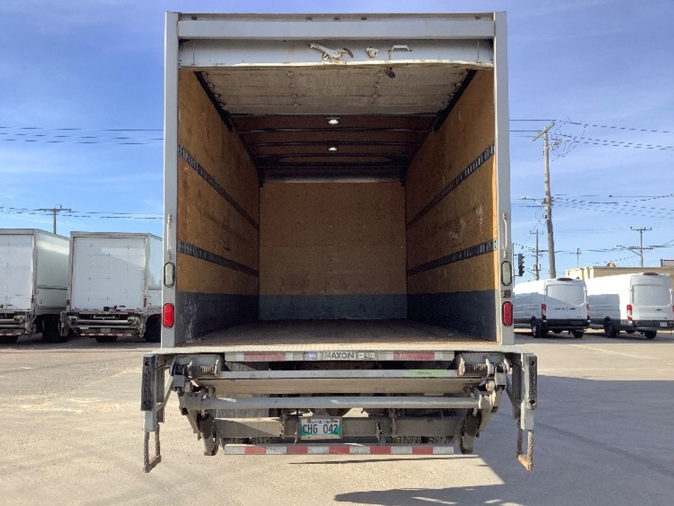 Medium Duty Box Truck-Light and Medium Duty Trucks-Freightliner-2019-M2-Winnipeg-MB-133,578\n\t\tkm-$ 69,500 - Image 8
