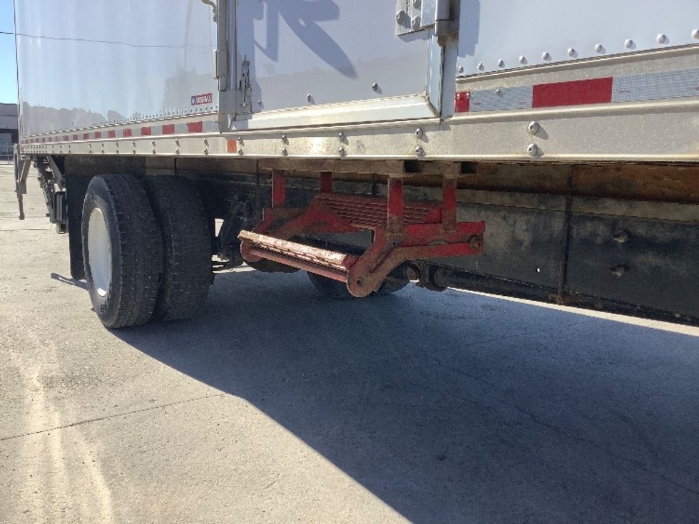 Medium Duty Box Truck-Light and Medium Duty Trucks-Freightliner-2019-M2-Winnipeg-MB-294,794\n\t\tkm-$ 62,000 - Image 11