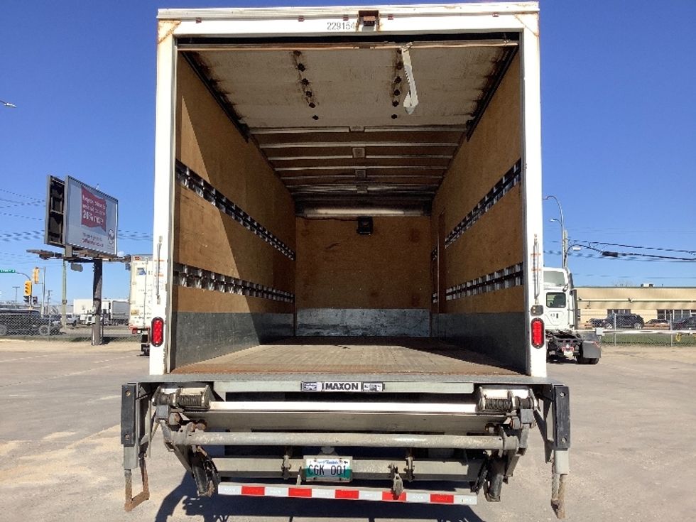 Medium Duty Box Truck-Light and Medium Duty Trucks-Freightliner-2019-M2-Winnipeg-MB-294,794\n\t\tkm-$ 62,000 - Image 8
