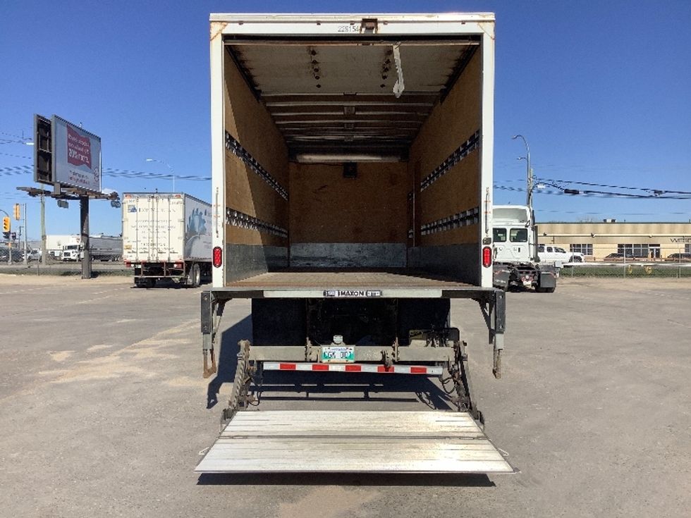 Medium Duty Box Truck-Light and Medium Duty Trucks-Freightliner-2019-M2-Winnipeg-MB-294,794\n\t\tkm-$ 62,000 - Image 9