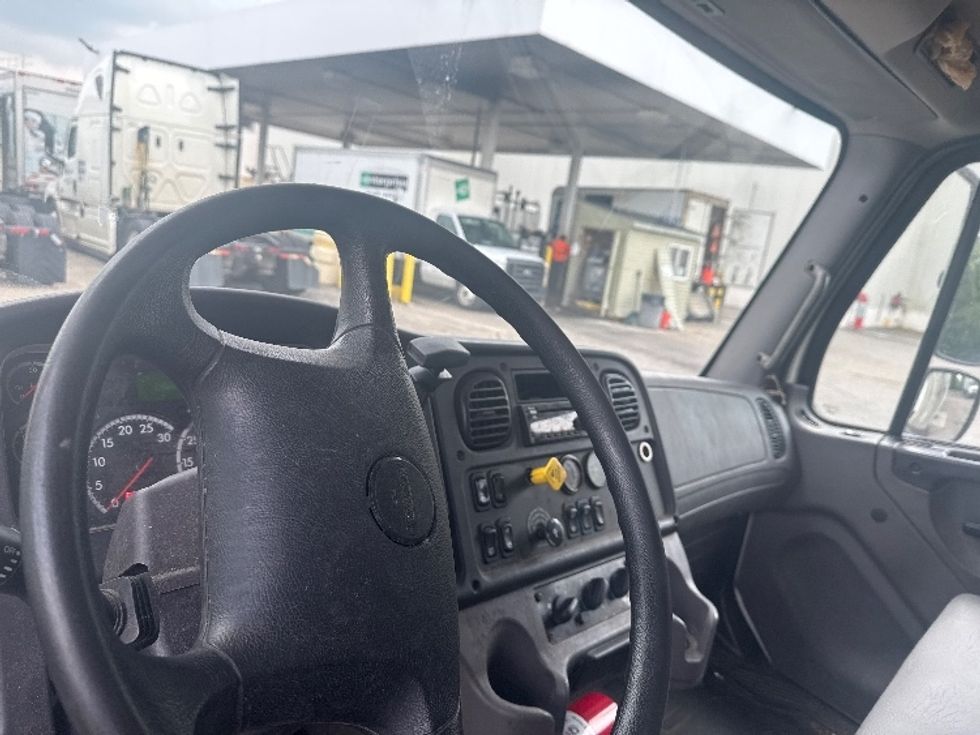 Medium Duty Box Truck-Light and Medium Duty Trucks-Freightliner-2019-M2-Wixom-MI-135,846\n\t\tmiles-$ 56,000 - Image 17