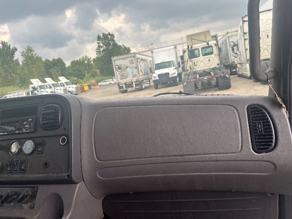 Medium Duty Box Truck-Light and Medium Duty Trucks-Freightliner-2019-M2-Wixom-MI-135,846\n\t\tmiles-$ 56,000 - Image 21