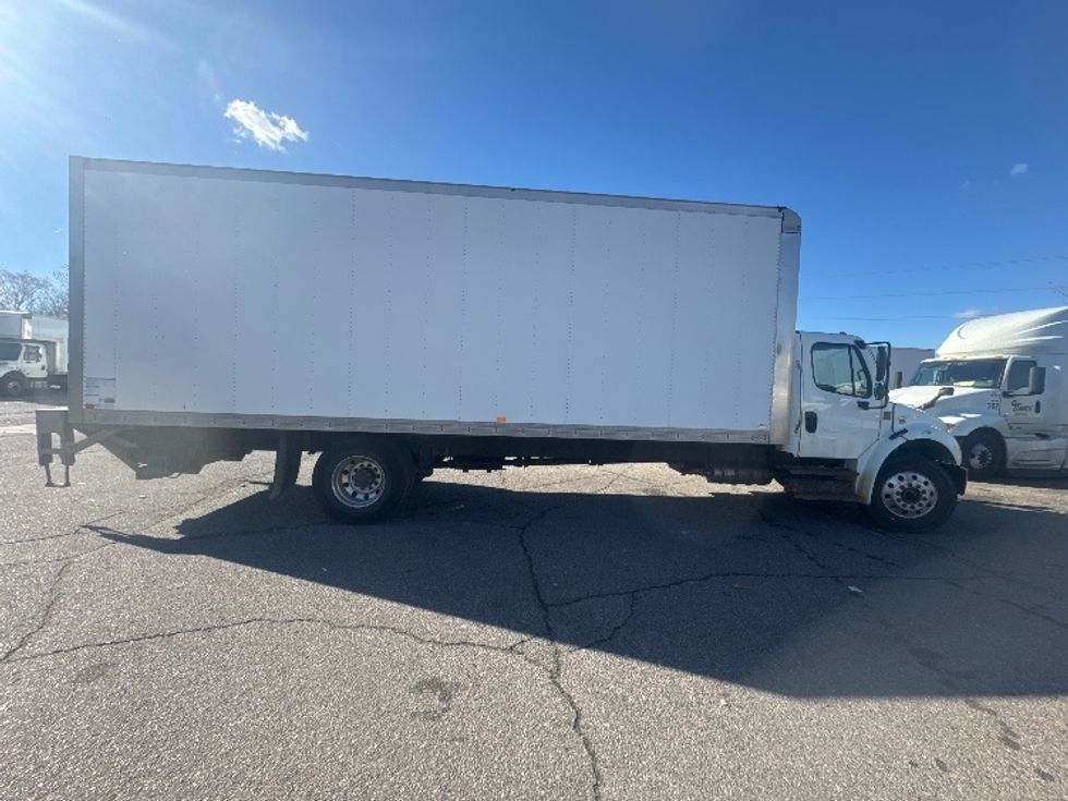 Medium Duty Box Truck-Light and Medium Duty Trucks-Freightliner-2019-M2-Wixom-MI-217,453\n\t\tmiles-$ 45,250 - Image 15
