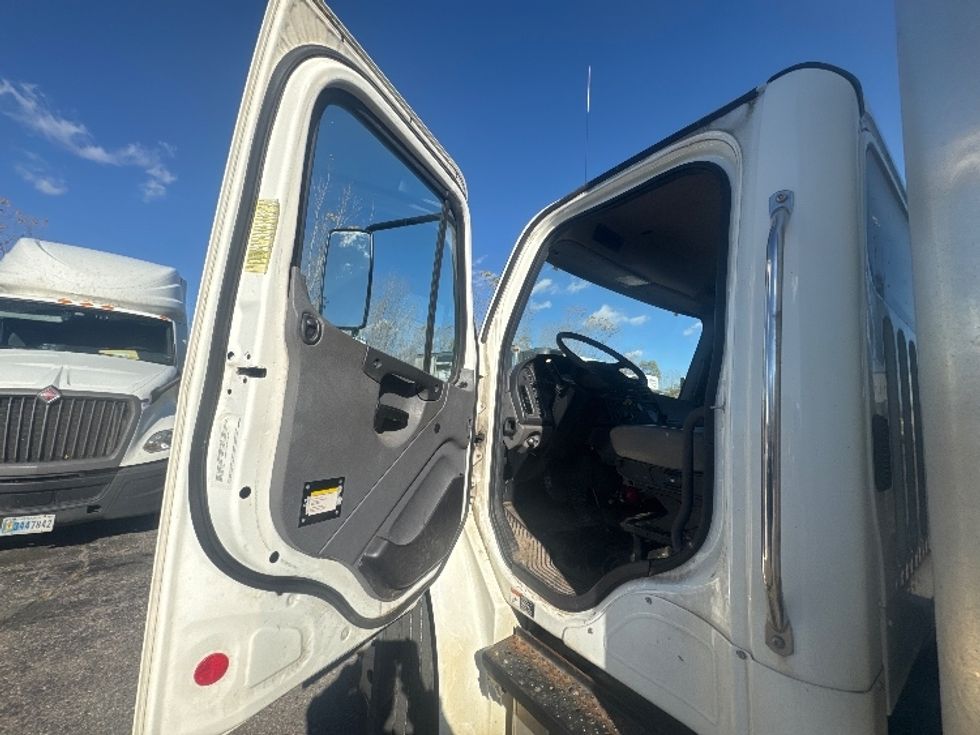 Medium Duty Box Truck-Light and Medium Duty Trucks-Freightliner-2019-M2-Wixom-MI-217,453\n\t\tmiles-$ 45,250 - Image 16
