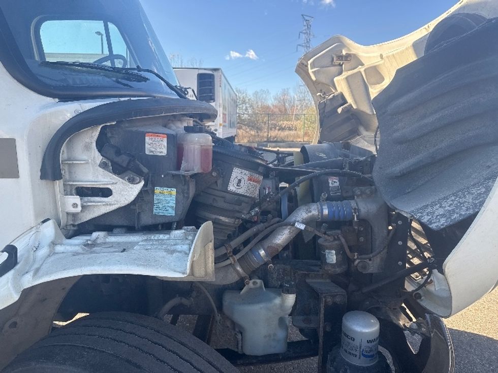 Medium Duty Box Truck-Light and Medium Duty Trucks-Freightliner-2019-M2-Wixom-MI-217,453\n\t\tmiles-$ 45,250 - Image 23