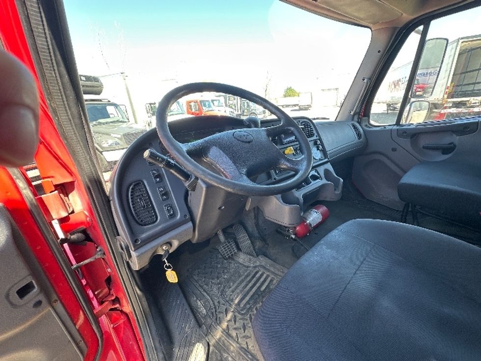 Medium Duty Box Truck-Light and Medium Duty Trucks-Freightliner-2019-M2-Wixom-MI-267,338\n\t\tmiles-$ 37,500 - Image 17