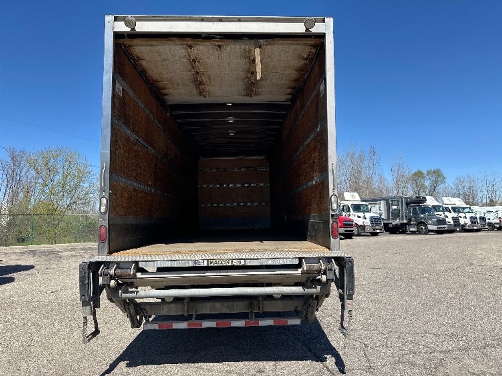 Medium Duty Box Truck-Light and Medium Duty Trucks-Freightliner-2019-M2-Wixom-MI-267,338\n\t\tmiles-$ 37,500 - Image 8