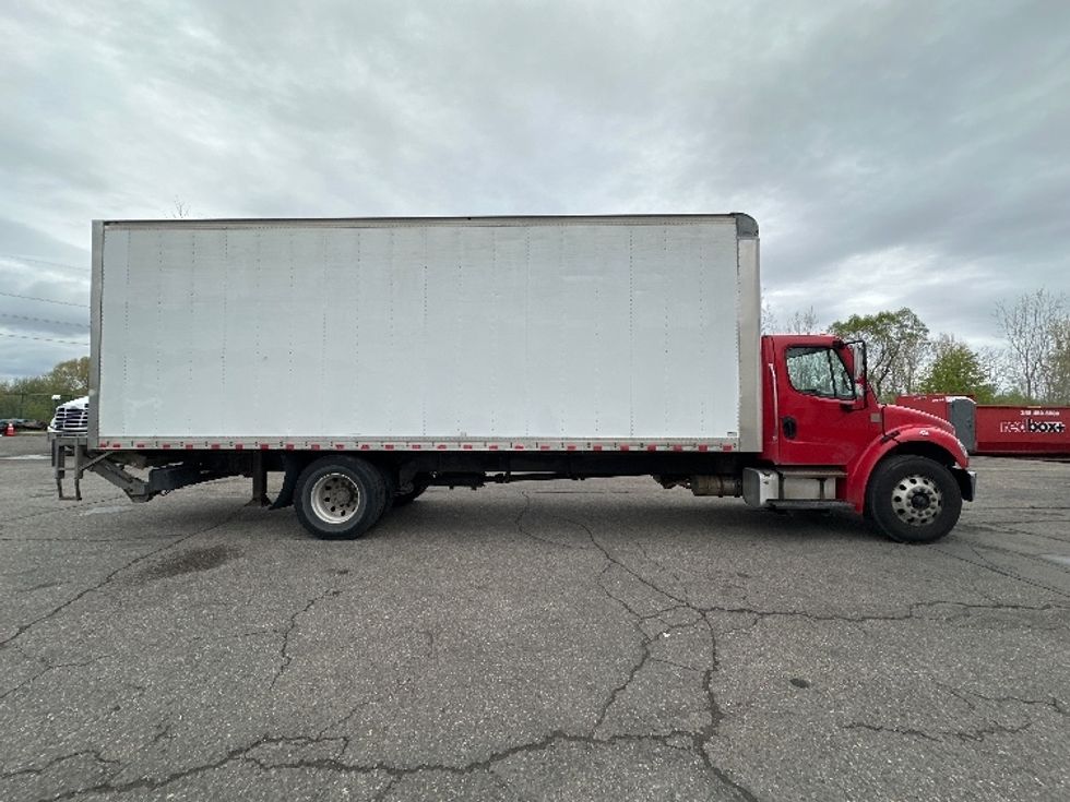 Medium Duty Box Truck-Light and Medium Duty Trucks-Freightliner-2019-M2-Wixom-MI-308,415\n\t\tmiles-$ 31,500 - Image 15