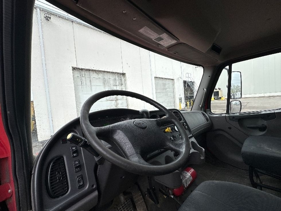 Medium Duty Box Truck-Light and Medium Duty Trucks-Freightliner-2019-M2-Wixom-MI-308,415\n\t\tmiles-$ 31,500 - Image 17