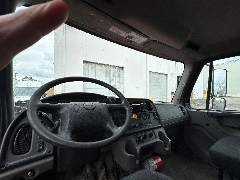 Medium Duty Box Truck-Light and Medium Duty Trucks-Freightliner-2019-M2-Wixom-MI-308,415\n\t\tmiles-$ 31,500 - Image 18