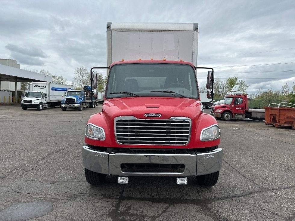 Medium Duty Box Truck-Light and Medium Duty Trucks-Freightliner-2019-M2-Wixom-MI-308,415\n\t\tmiles-$ 31,500 - Image 2