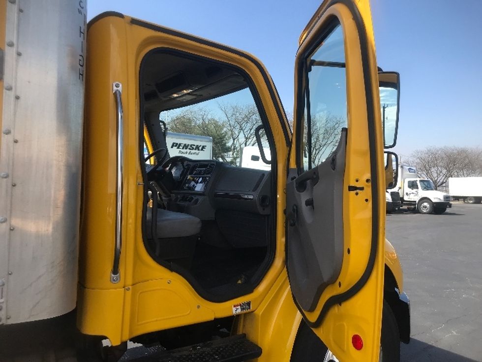 Medium Duty Box Truck-Light and Medium Duty Trucks-Freightliner-2019-M2-York-PA-206,241\n\t\tmiles-$ 41,000 - Image 20