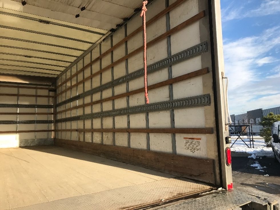 Medium Duty Box Truck-Light and Medium Duty Trucks-Freightliner-2019-M2-Zelienople-PA-132,272\n\t\tmiles-$ 57,500 - Image 12