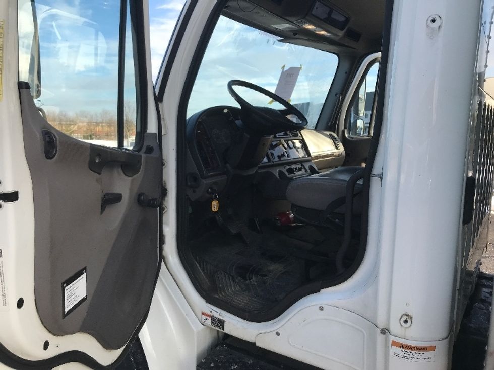 Medium Duty Box Truck-Light and Medium Duty Trucks-Freightliner-2019-M2-Zelienople-PA-132,272\n\t\tmiles-$ 57,500 - Image 16