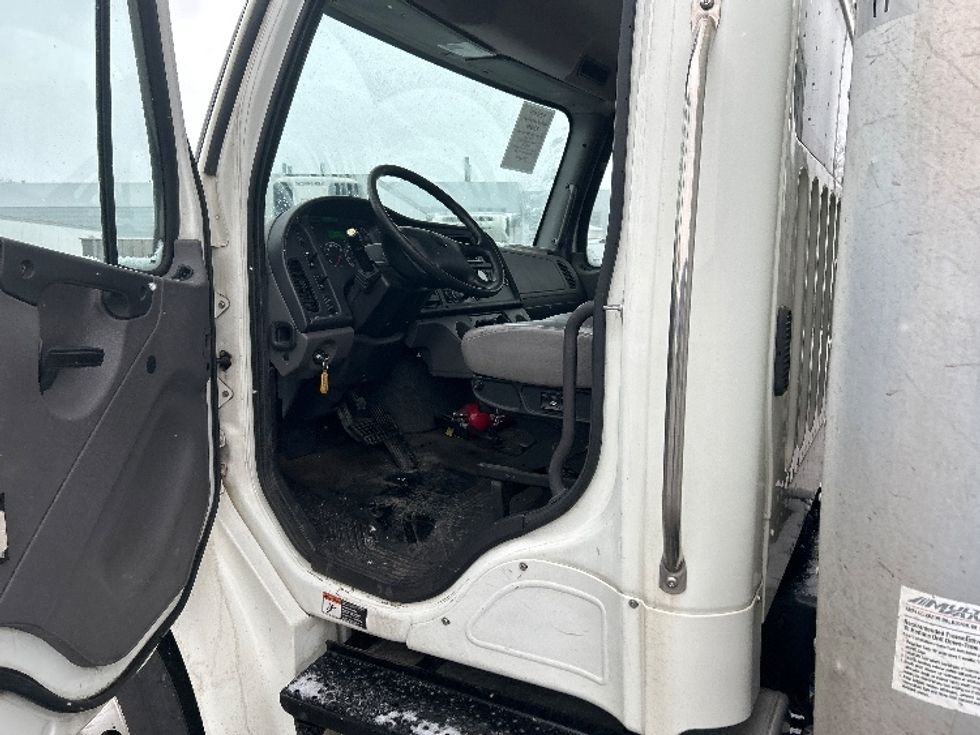 Medium Duty Box Truck-Light and Medium Duty Trucks-Freightliner-2019-M2-Zelienople-PA-183,538\n\t\tmiles-$ 36,250 - Image 16