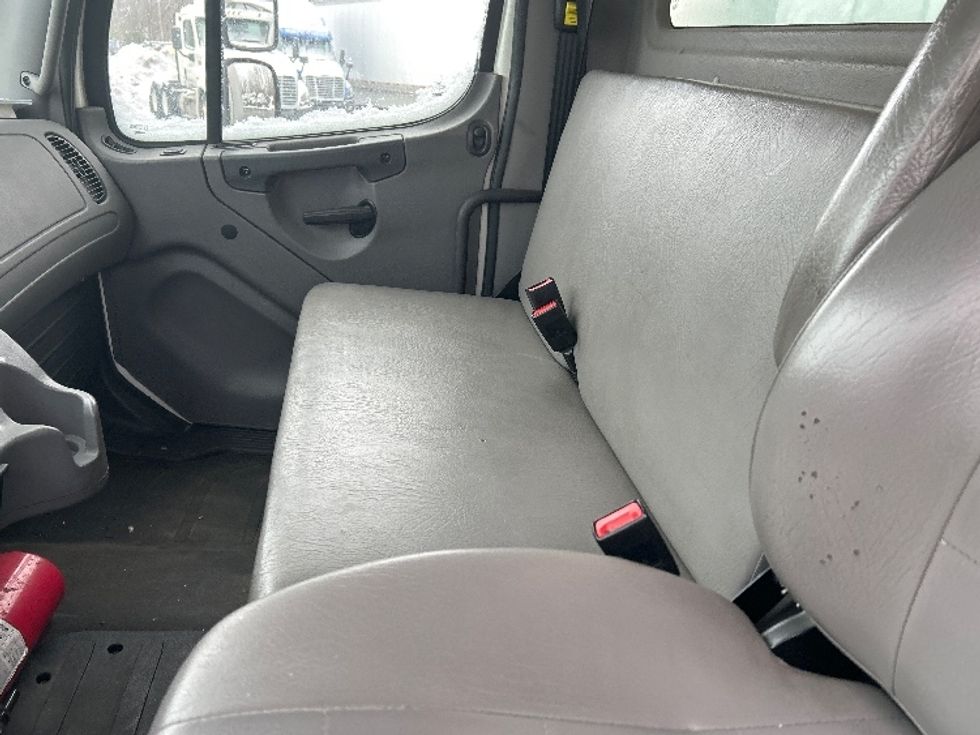 Medium Duty Box Truck-Light and Medium Duty Trucks-Freightliner-2019-M2-Zelienople-PA-183,538\n\t\tmiles-$ 36,250 - Image 19