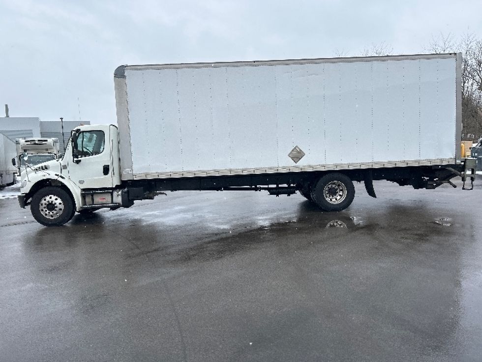 Medium Duty Box Truck-Light and Medium Duty Trucks-Freightliner-2019-M2-Zelienople-PA-183,538\n\t\tmiles-$ 36,250 - Image 4