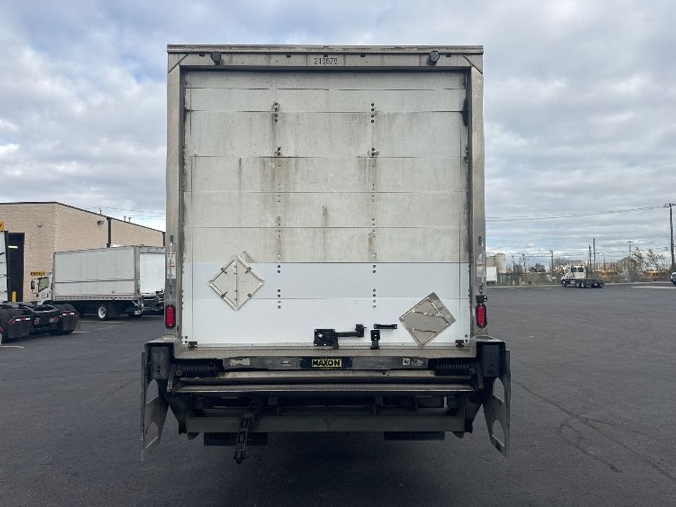 Medium Duty Box Truck-Light and Medium Duty Trucks-Freightliner-2019-M211242S-Mississauga-ON-674,704\n\t\tkm-$ 76,000 - Image 7
