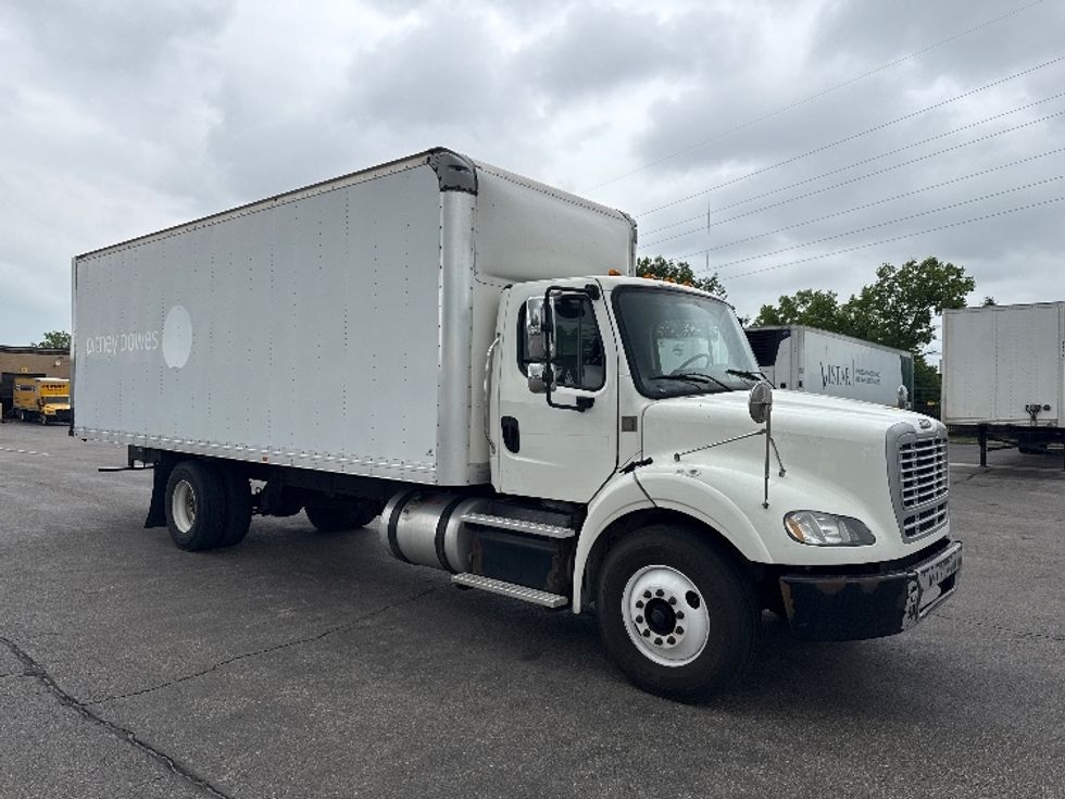 Medium Duty Box Truck-Light and Medium Duty Trucks-Freightliner-2019-M211242S-Romulus-MI-380,513\n\t\tmiles-$ 56,750 - Image 1
