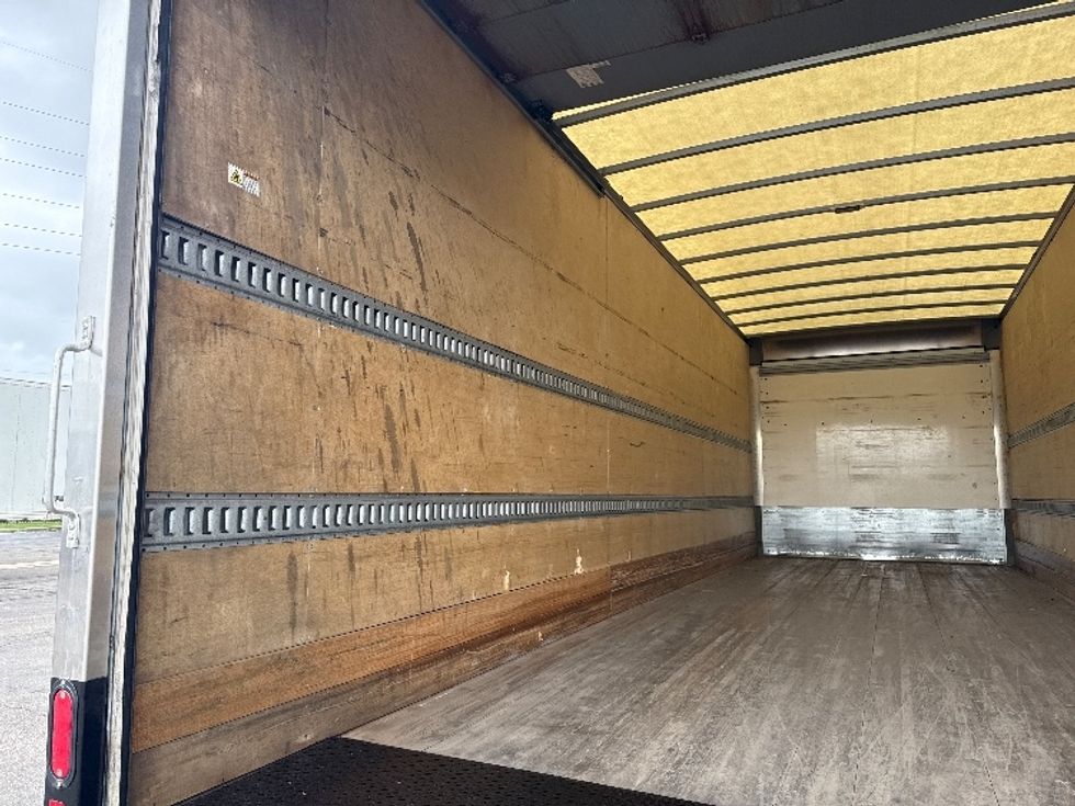Medium Duty Box Truck-Light and Medium Duty Trucks-Freightliner-2019-M211242S-Romulus-MI-380,513\n\t\tmiles-$ 56,750 - Image 11
