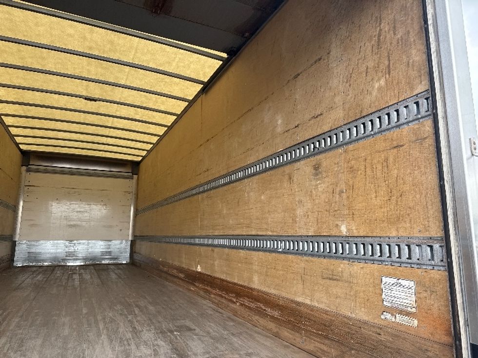 Medium Duty Box Truck-Light and Medium Duty Trucks-Freightliner-2019-M211242S-Romulus-MI-380,513\n\t\tmiles-$ 56,750 - Image 12
