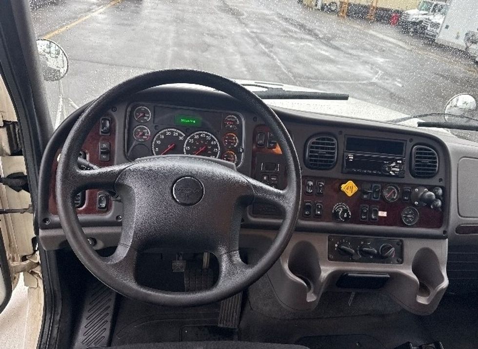 Medium Duty Box Truck-Light and Medium Duty Trucks-Freightliner-2019-M211242S-Romulus-MI-380,513\n\t\tmiles-$ 56,750 - Image 18